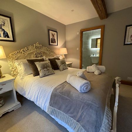 Hotel The Coach House Chedworth Esterno foto