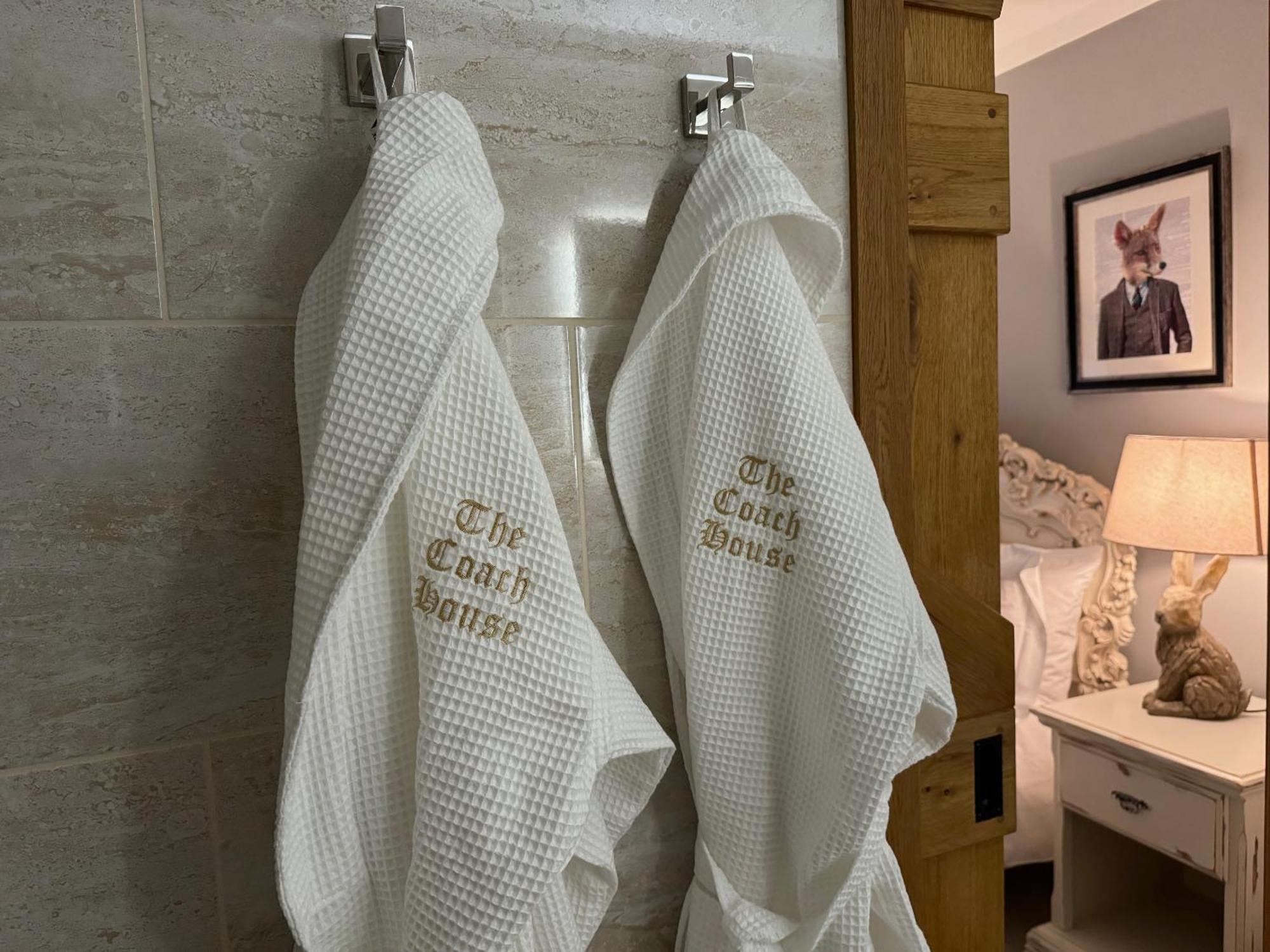 Hotel The Coach House Chedworth Esterno foto
